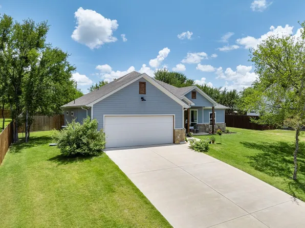 2413 Christine Dr, Granbury, TX 76048