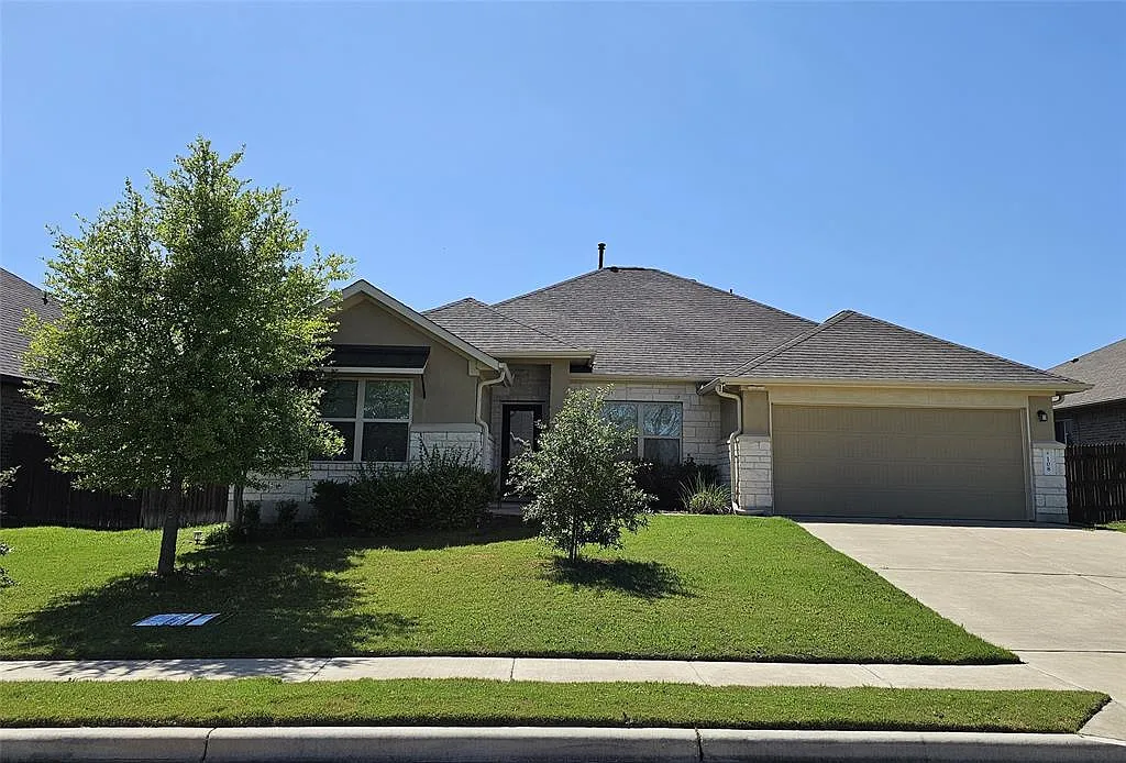3 bed, 2.0 bath, 2002 sqft, $2,350 — Photo 1