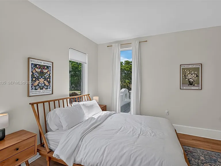 1731 NE 171st St — Photo 30
