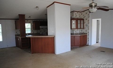 3rd image of 310 E Walker Ave