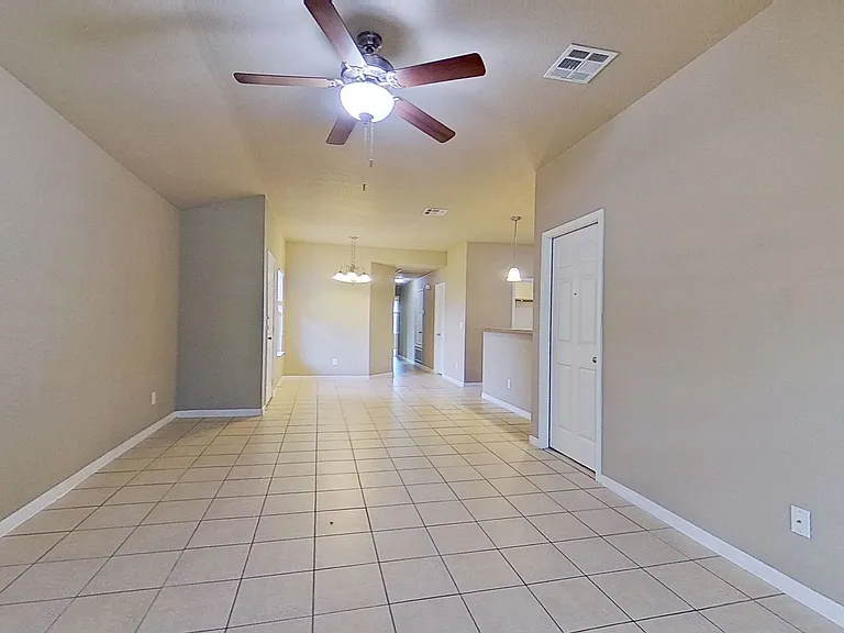 1707 Aztec Trce #A — Photo 6