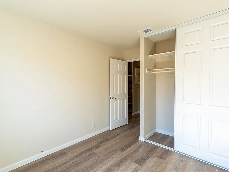 1525 Jasmine Way — Photo 14
