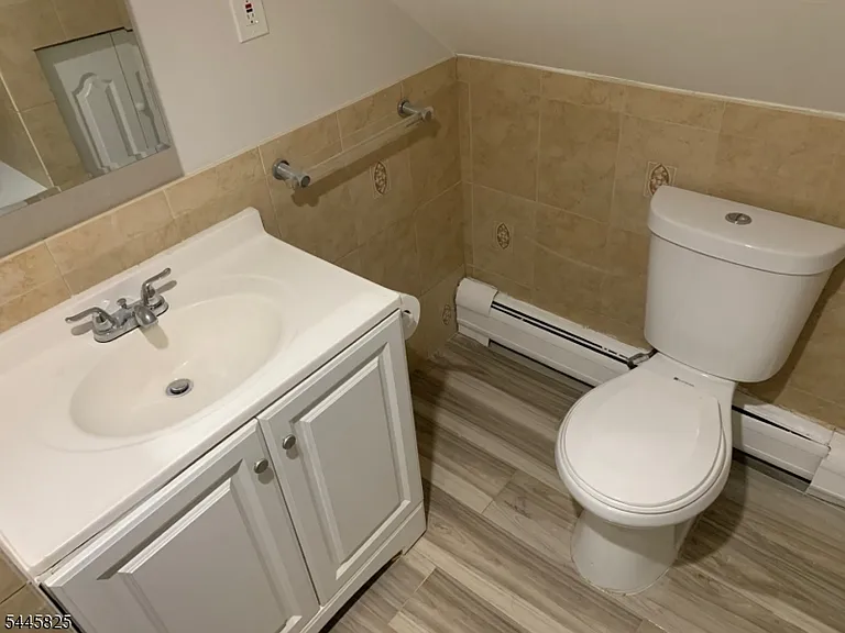 233 Pine St — Photo 12
