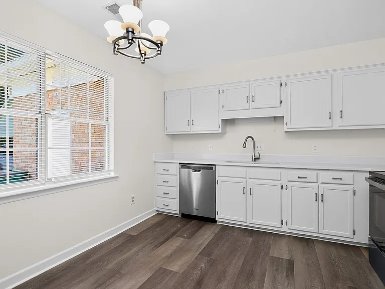 101 Cabell Way — Photo 10
