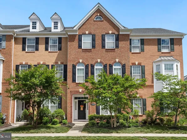 43008 Paris Gap Sq, Ashburn, VA 20148