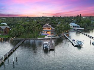 614 S Lake Dr, Lantana, FL 33462