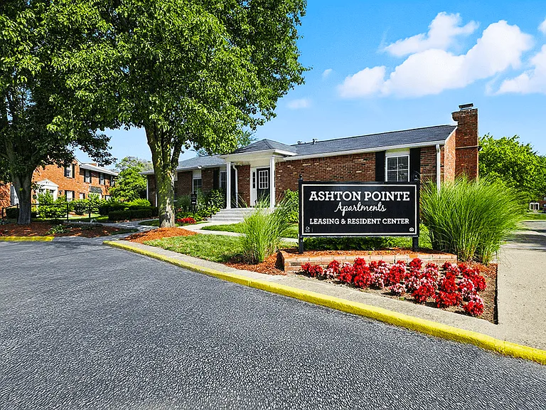 Ashton Pointe — Photo 16