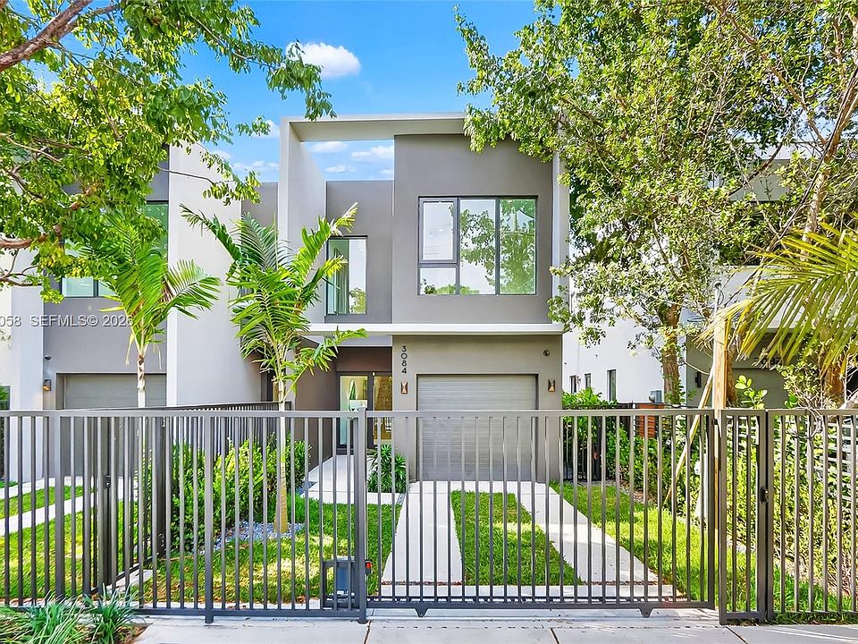 1st image of 3084 Indiana St