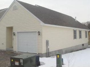 22 Royal Ave, Dracut, MA 01826