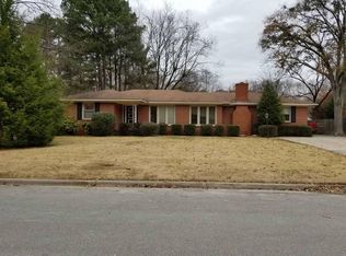 2106 Woodmont Dr SE, Decatur, AL 35601