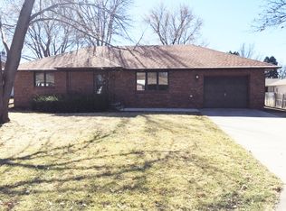 1314 Raell Dr, York, NE 68467