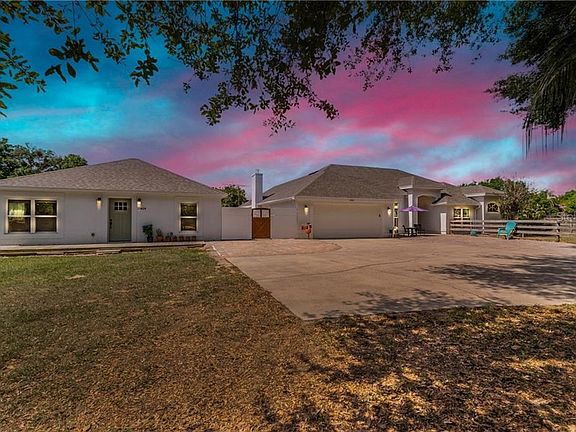 3rd image of 25420 Arundel Way