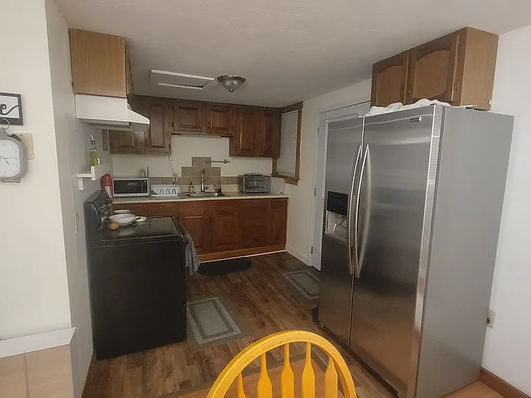 102 W Main St #4 — Photo 2