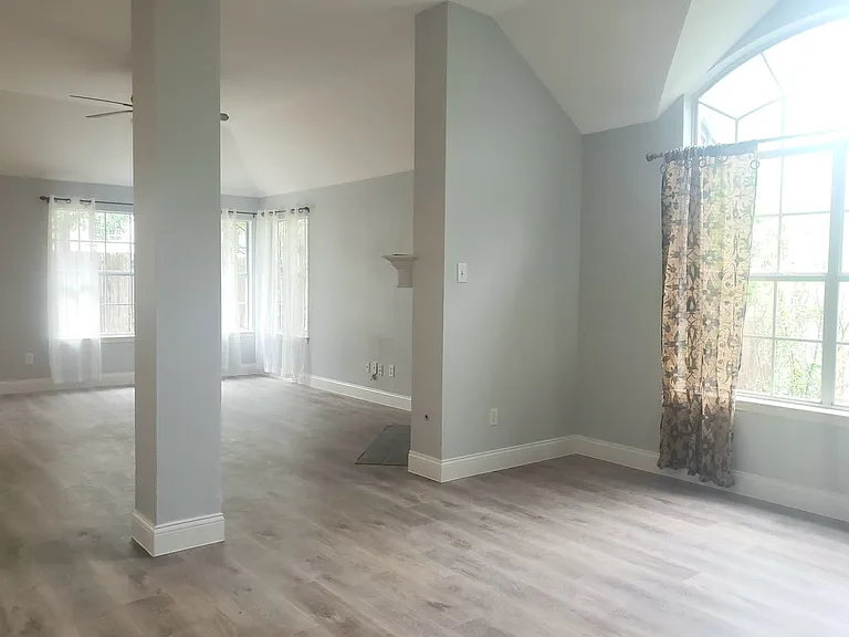 3822 Newland Dr — Photo 4