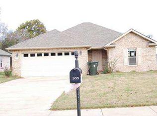 105 Summerset Ln, Huntsville, AL 35811