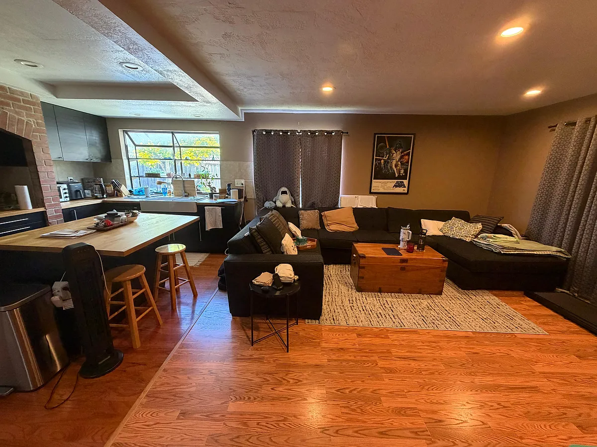 Building Photo - 35596 Goldsmith Dr