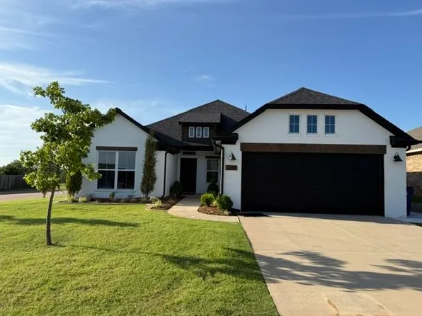 208 E Copper Canyon Ave, Stillwater, OK 74075
