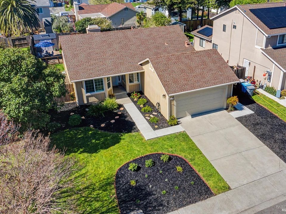 1st image of 151 Heartford Way