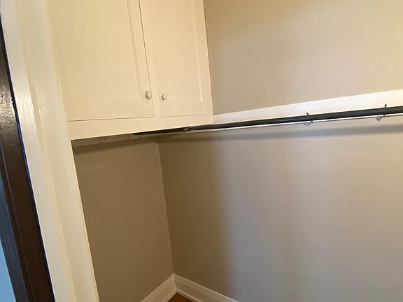 4th image of 157 S Los Robles Ave #18