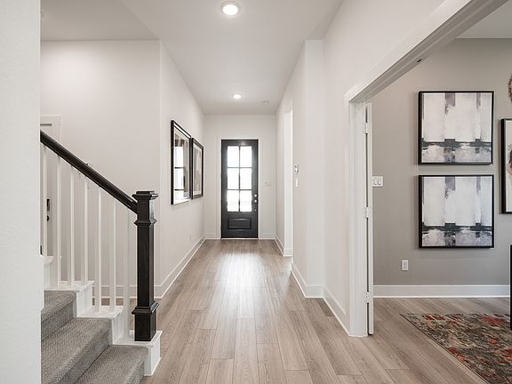 Representative Only Wren Model Entry Way