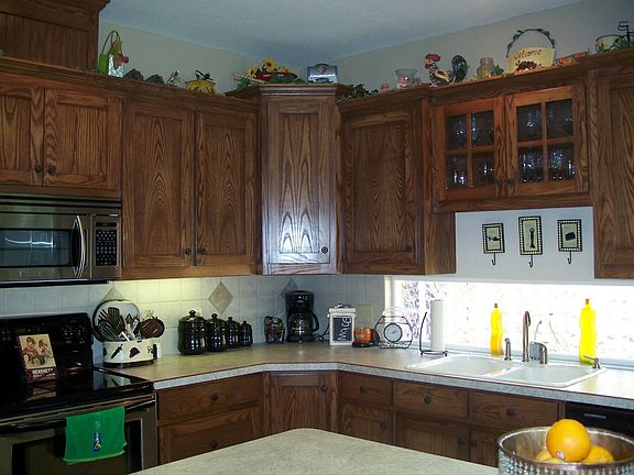 3rd image of 6121 Westover Dr