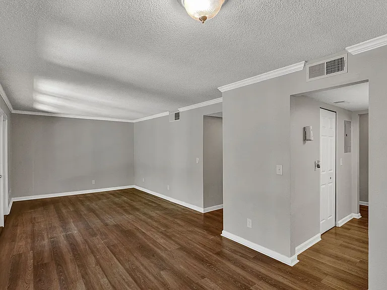 3918 La Mirada Dr N #3 — Photo 10