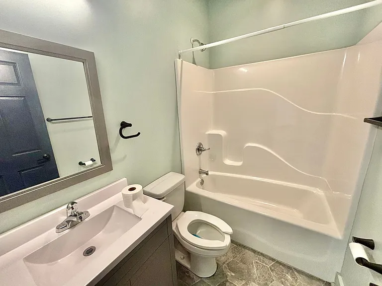 2510 Portland Ave #203 — Photo 9