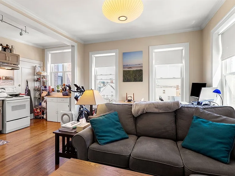 91 Perkins St #7 — Photo 4