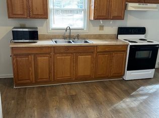 409 Roanoke St #B3, Christiansburg, VA 24073