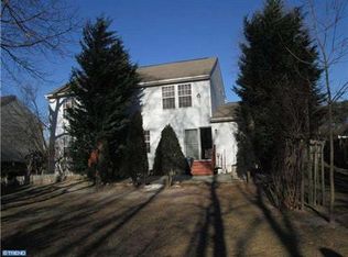 6 Touchstone Ct, Sicklerville, NJ 08081