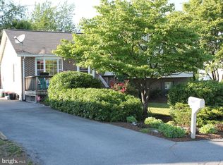 127 Cardinal Ln, Winchester, VA 22602