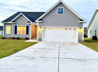 720 Oleander Dr, Greenville, NC 27858