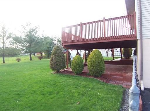 3rd image of 31 Somerset Dr