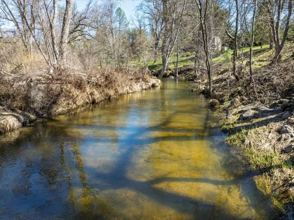 46055 Sutton Dr, Oakhurst, CA 93644