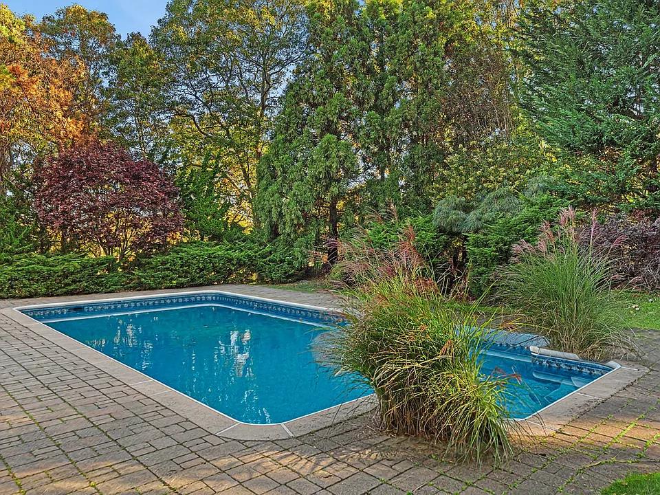 588 Pleasure Dr