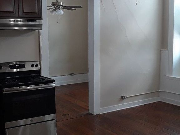 5th image of 207-208 Adamson Sq Unit H