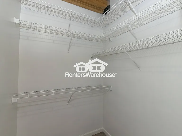 700 Broadway Blvd #210 — Photo 13