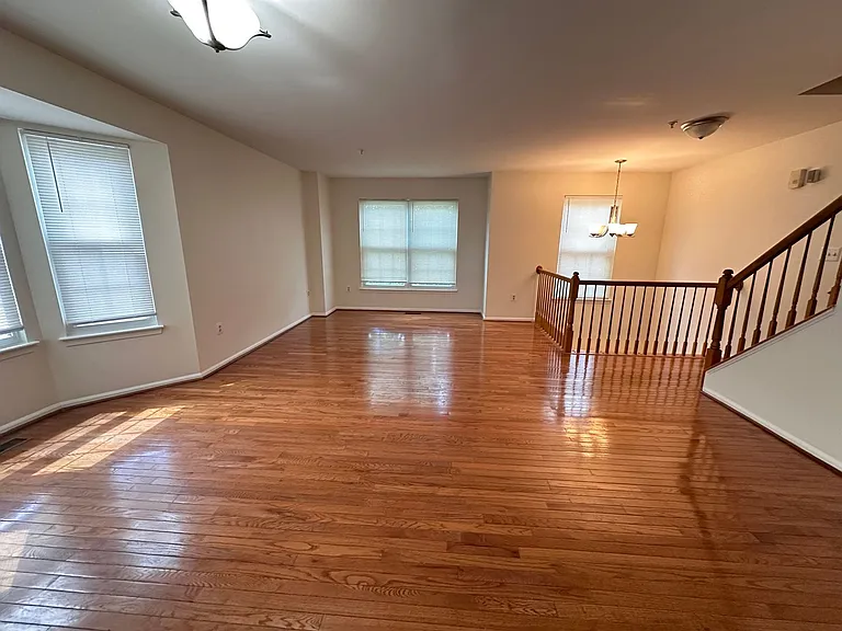 6913 Malachite Pl — Photo 14