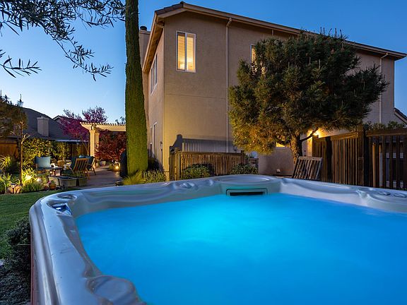 4th image of 4305 Remey Ct