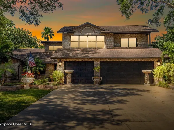 562 Lake Ashley Cir, West Melbourne, FL 32904