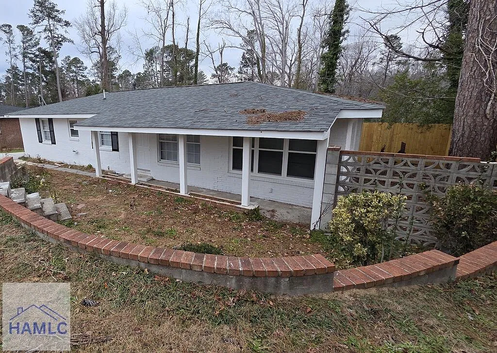 3 bed, 2.0 bath, 1375 sqft, $1,580 — Photo 1