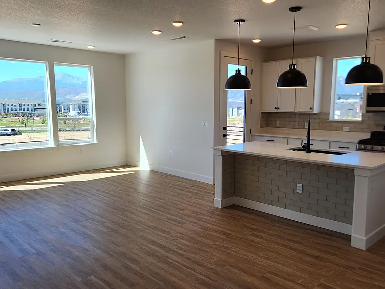 10745 Lewanee Point — Photo 18