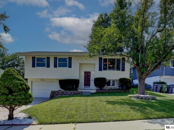 12809 Emiline St, Omaha, NE 68138