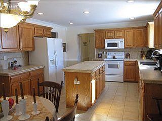 2nd image of 9040 Old Oak Dr