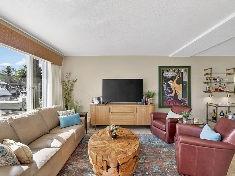 180 Isle Of Venice Dr #121 — Photo 12