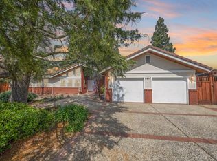 8901 Renoir Ct, Fair Oaks, CA 95628