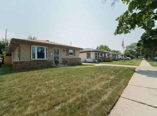 5326 N 63rd St, Milwaukee, WI 53218