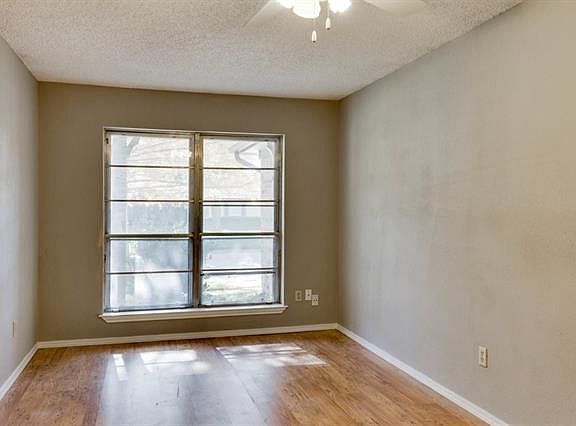 3rd image of 3933 Windflower Ln