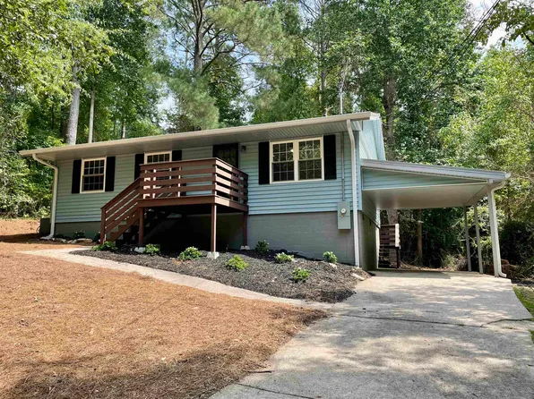 1387 Pine Hill Dr, Elberton, GA 30635