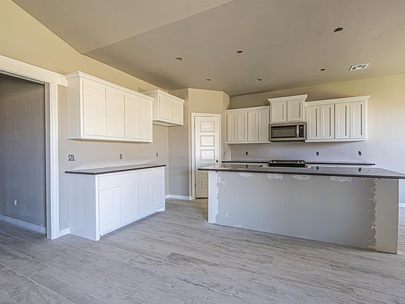 5th image of 4710 Sandhill Dr